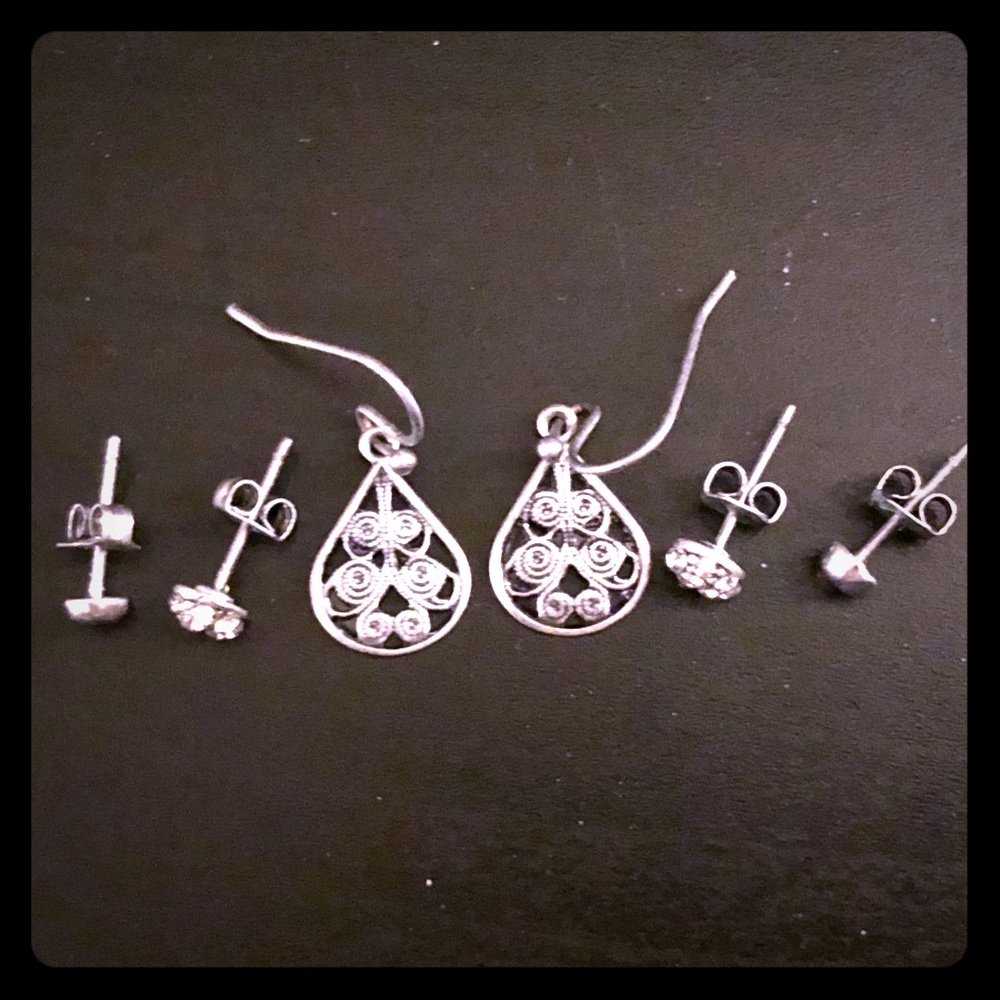 AMERICAN EAGLE earring bundle